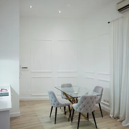 Aureliana Luxury * روما