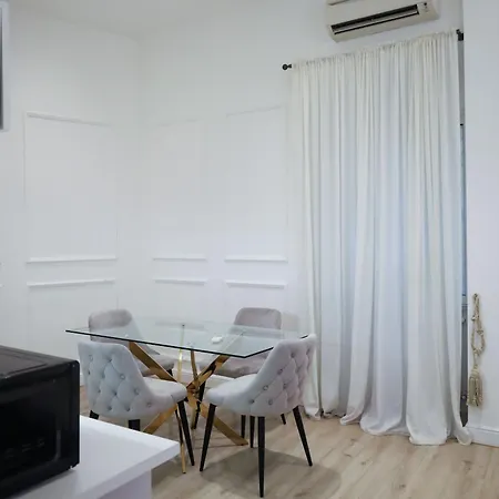 Aureliana Luxury شقة روما